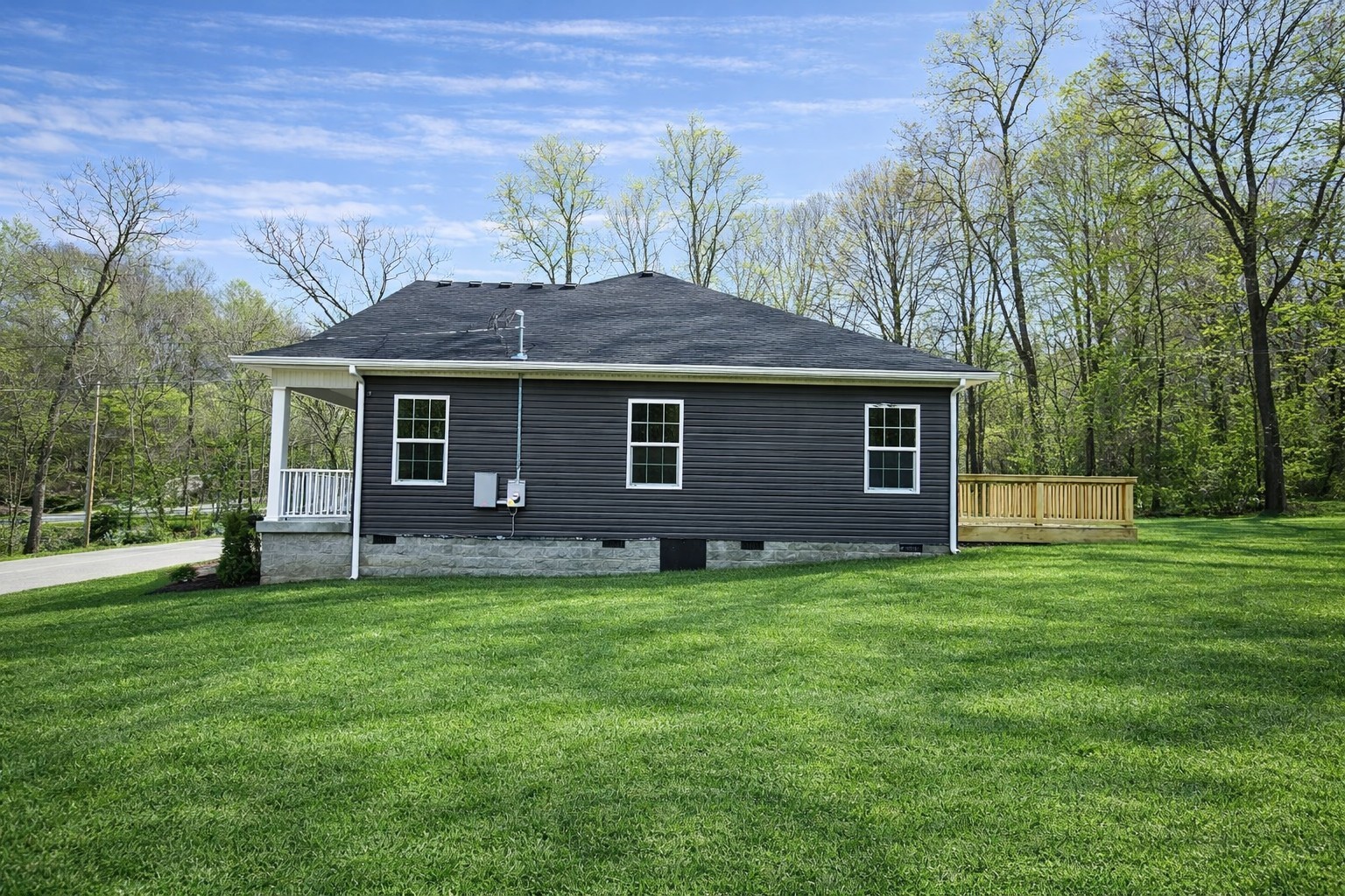 222 Todd Street Charlotte TN 37036