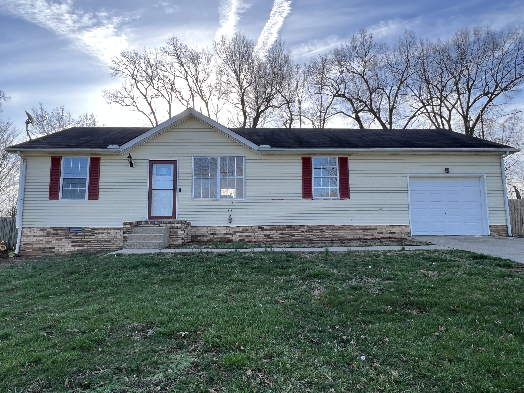 121 Oak Tree Drive Oak Grove KY 42262