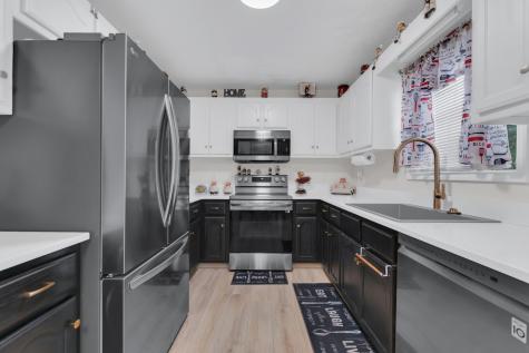 762 Samantha Lane Clarksville TN 37040
