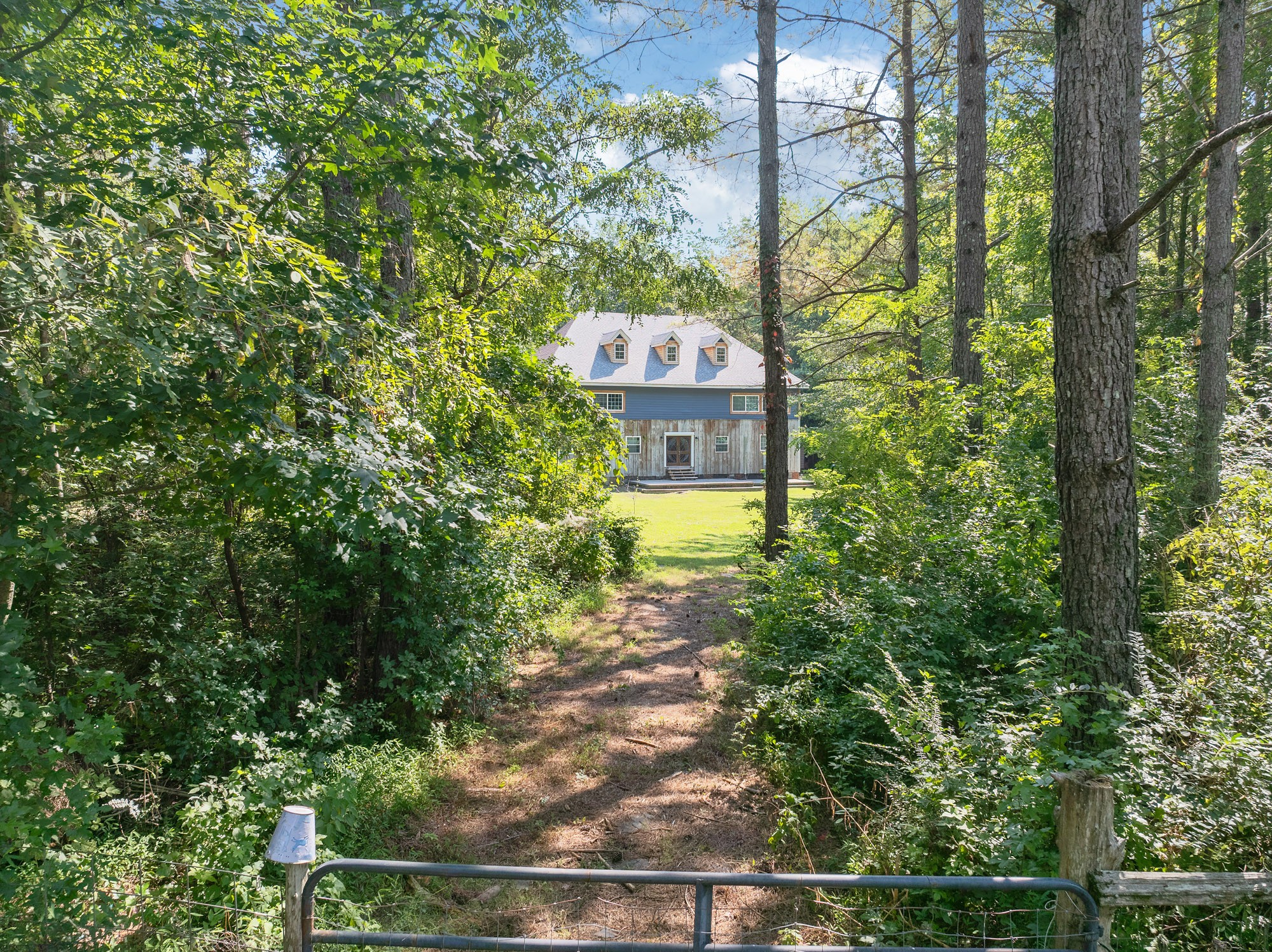 1035 Beacon Road Parsons TN 38363