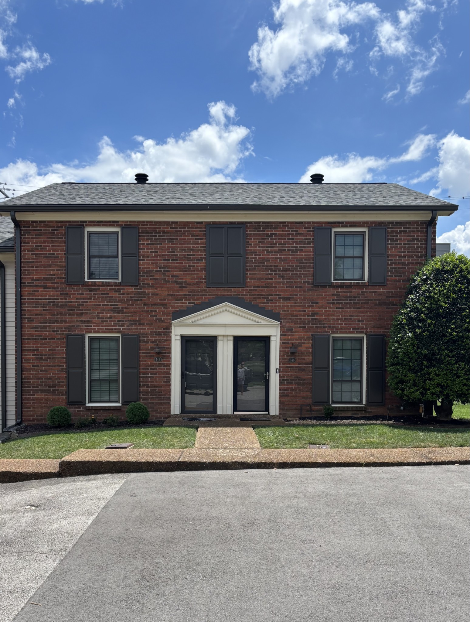 145 Academy Square Nashville TN 37210