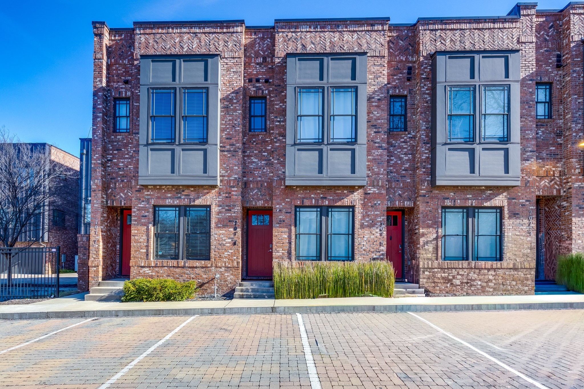 707 26th Ave, N Nashville TN 37208