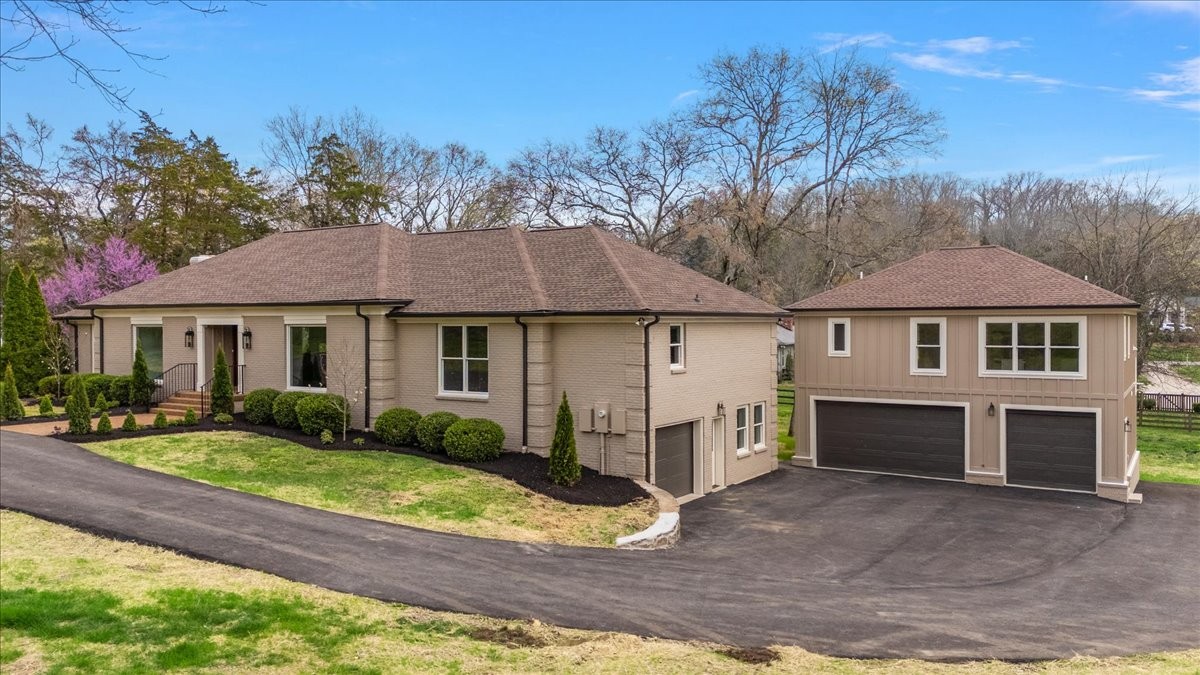 1409 Sneed Road, W Franklin TN 37069