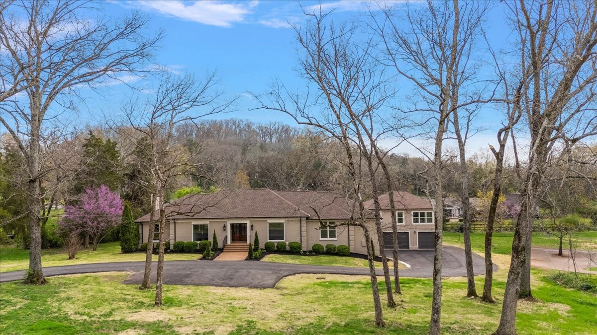 1409 Sneed Road, W Franklin TN 37069