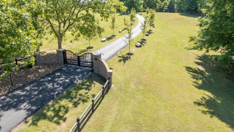 333 Moonlight Drive Vanleer TN 37181