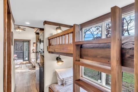 740 Waters Edge Way Tracy City TN 37387