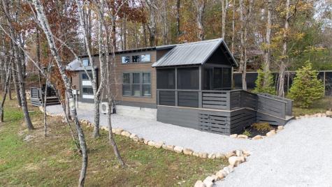 740 Waters Edge Way Tracy City TN 37387