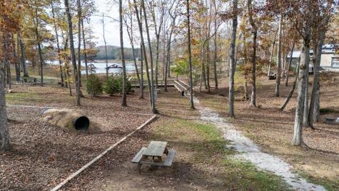 740 Waters Edge Way Tracy City TN 37387