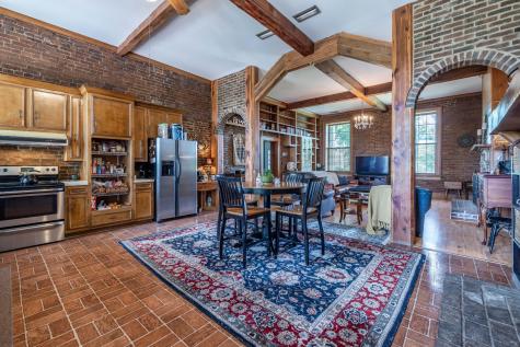 607 Sunnyside Lane Columbia TN 38401