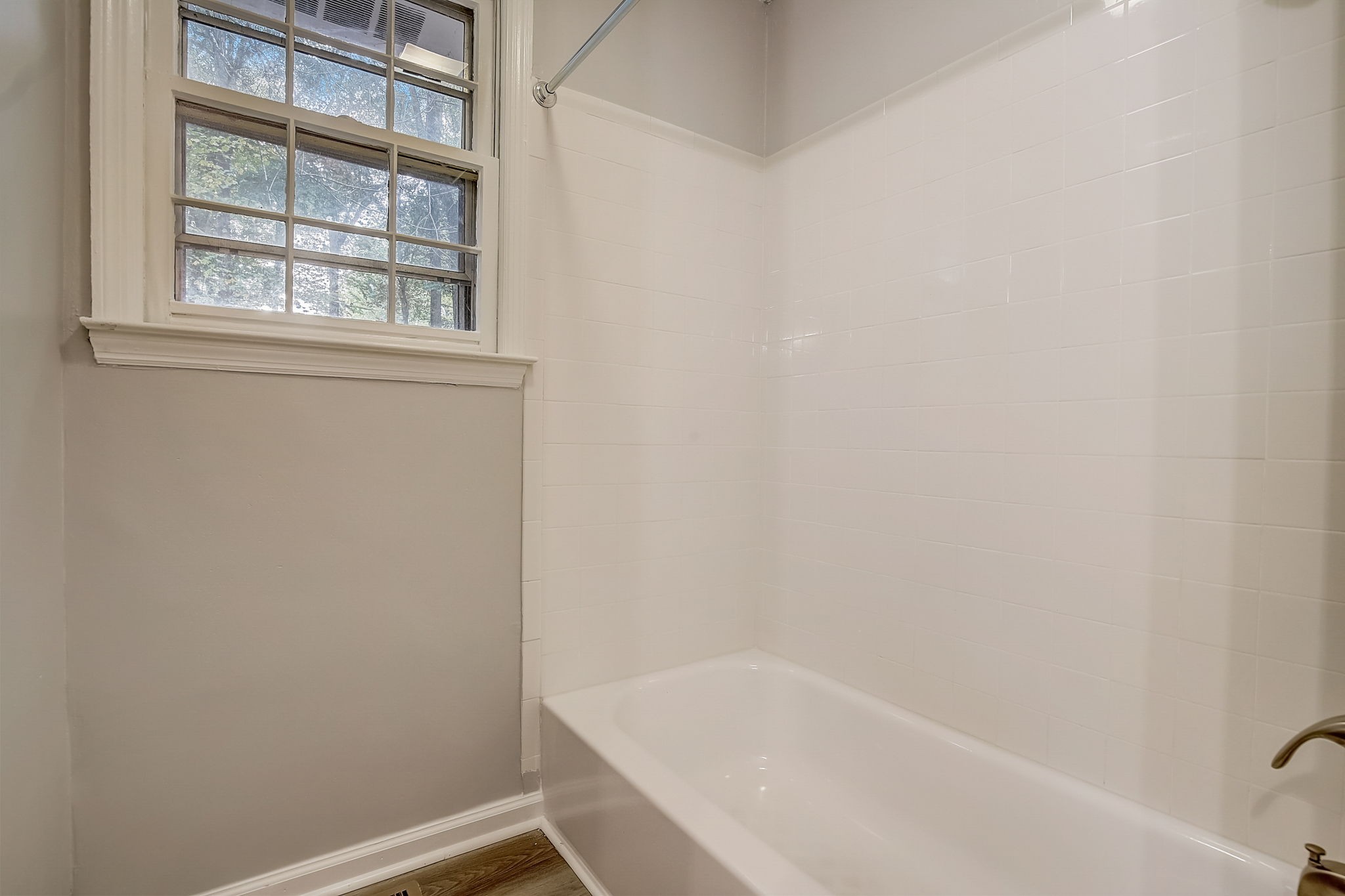 1008 Valley Lane White House TN 37188