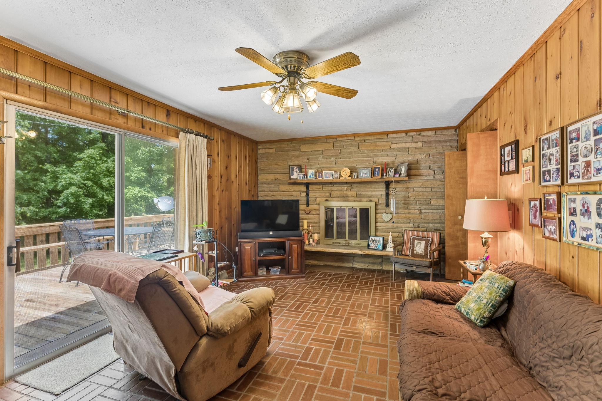 1018 Woodmont Drive Dickson TN 37055