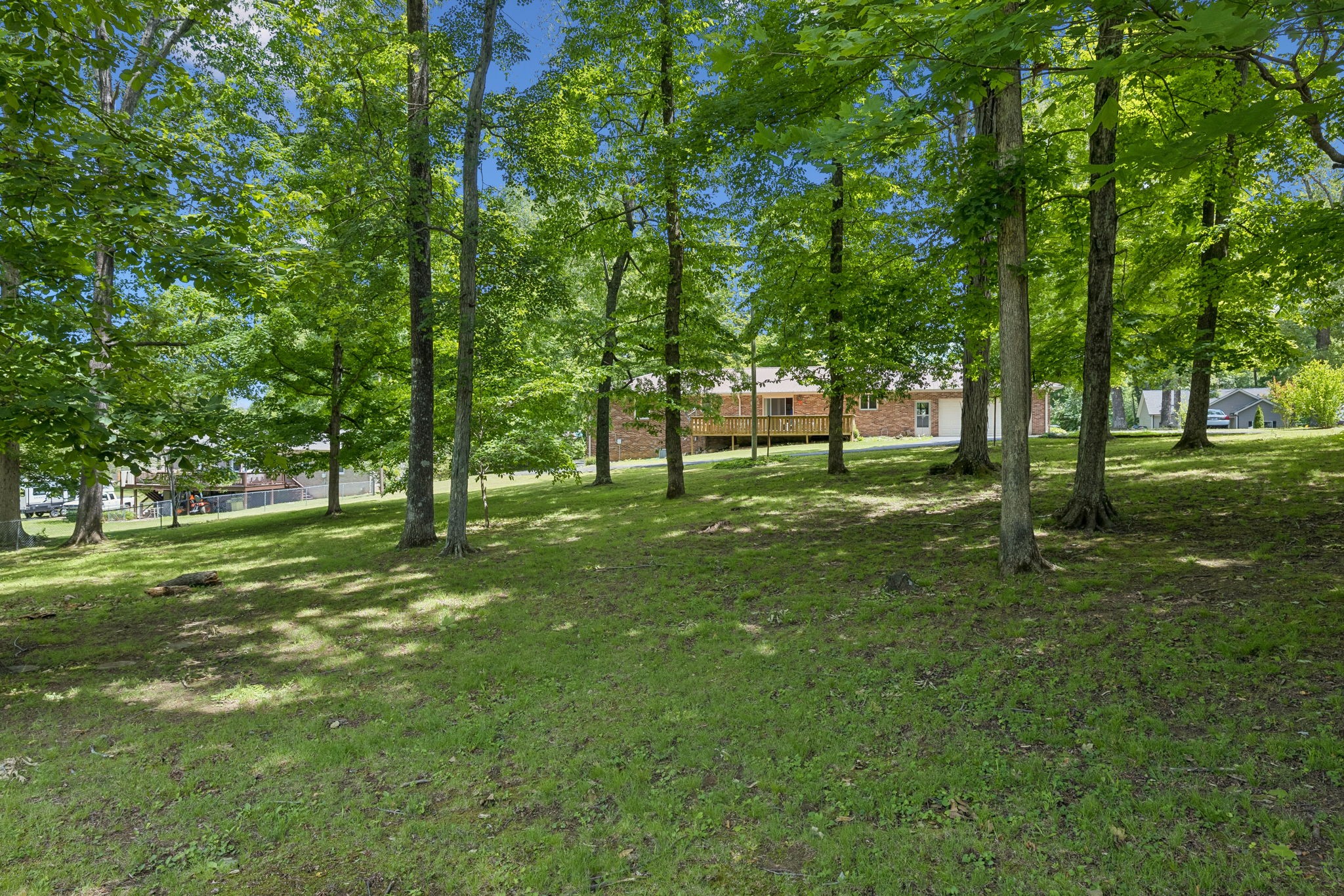 1018 Woodmont Drive Dickson TN 37055