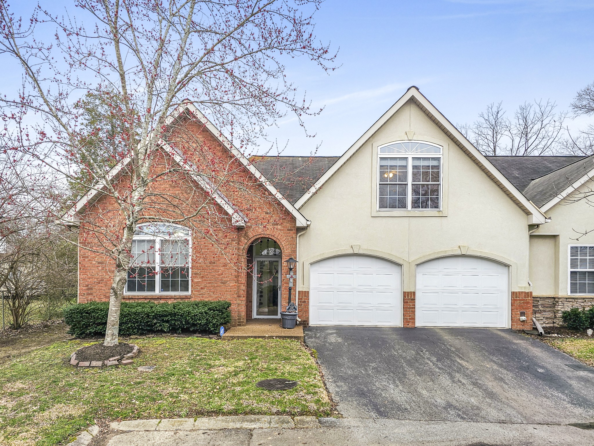 Nashville TN, 2521 Pennington Bend Road, Unit 210