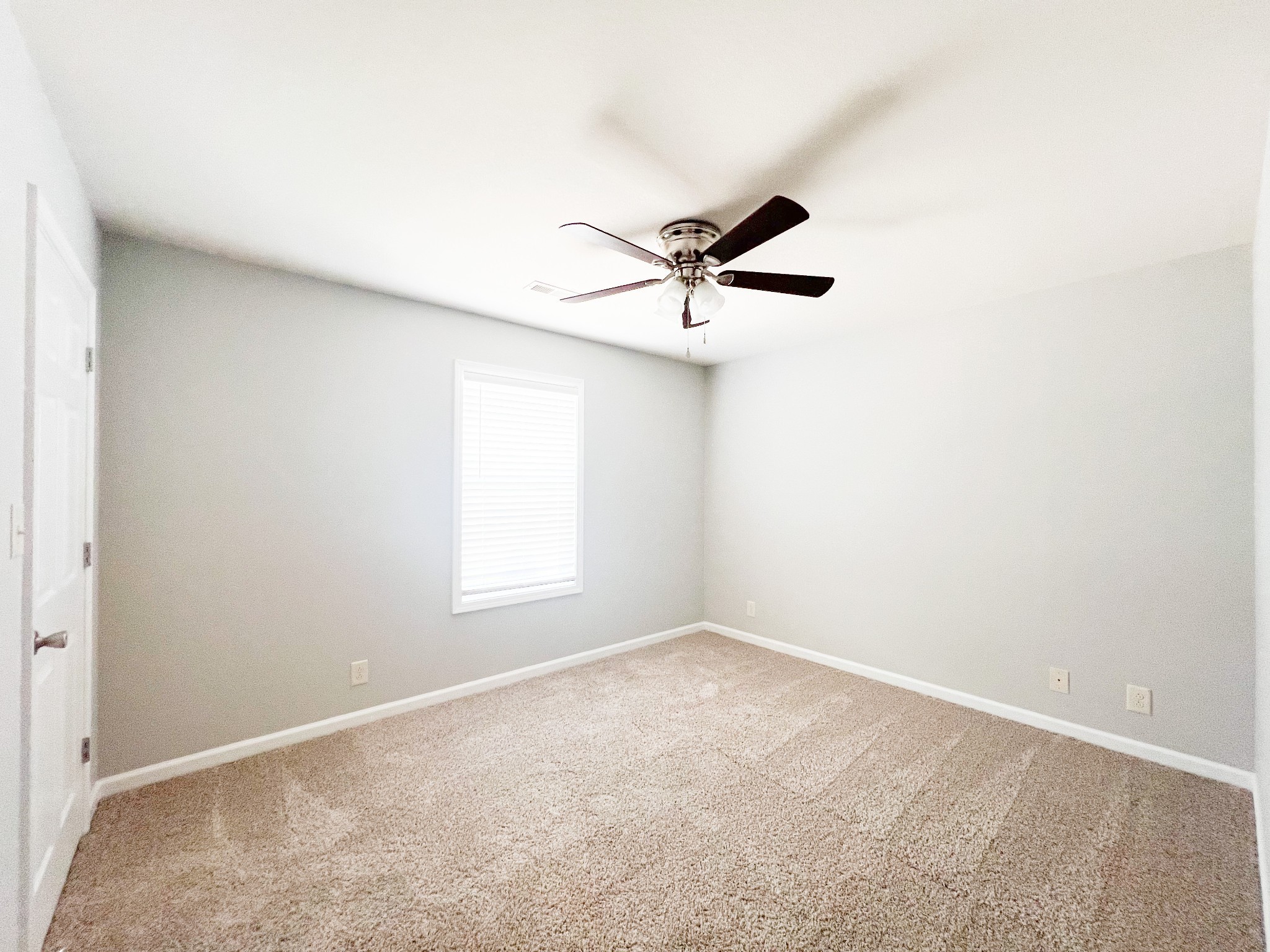 1042 W Creek Coyote Trail Clarksville TN 37042
