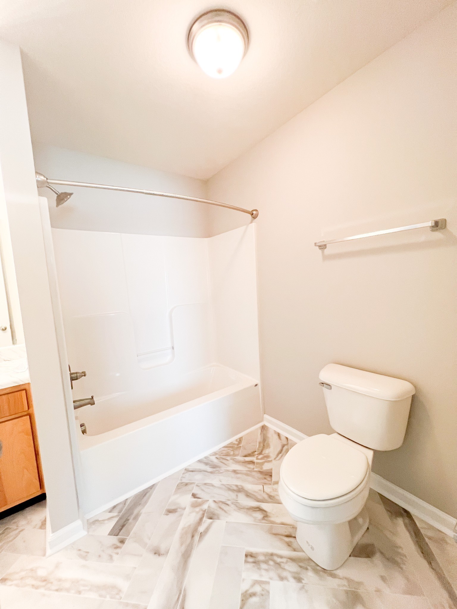 1042 W Creek Coyote Trail Clarksville TN 37042