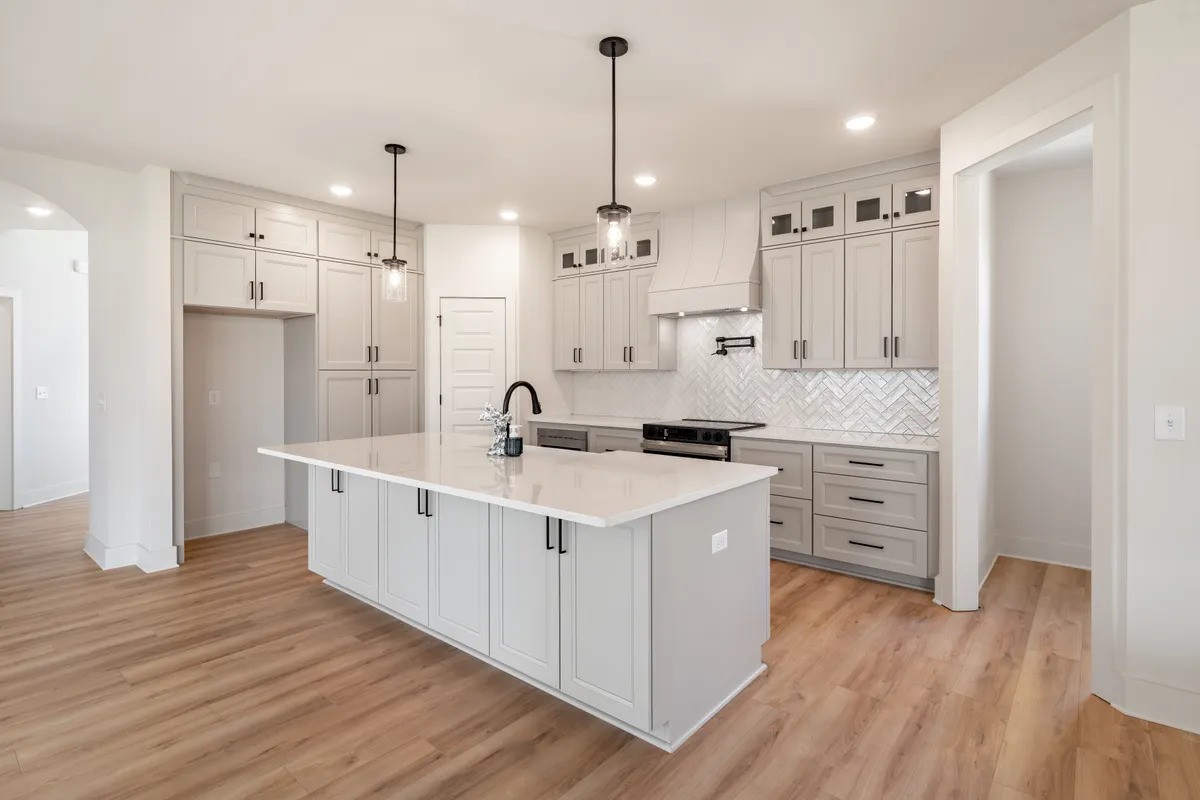 204 Trefethen Drive White House TN 37188