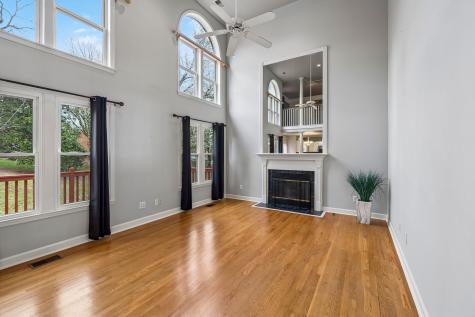 2213 S Ashford Court Nashville TN 37214
