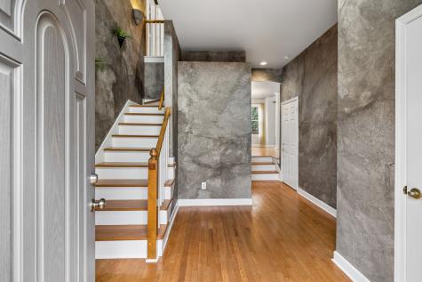 2213 S Ashford Court Nashville TN 37214