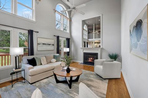 2213 S Ashford Court Nashville TN 37214