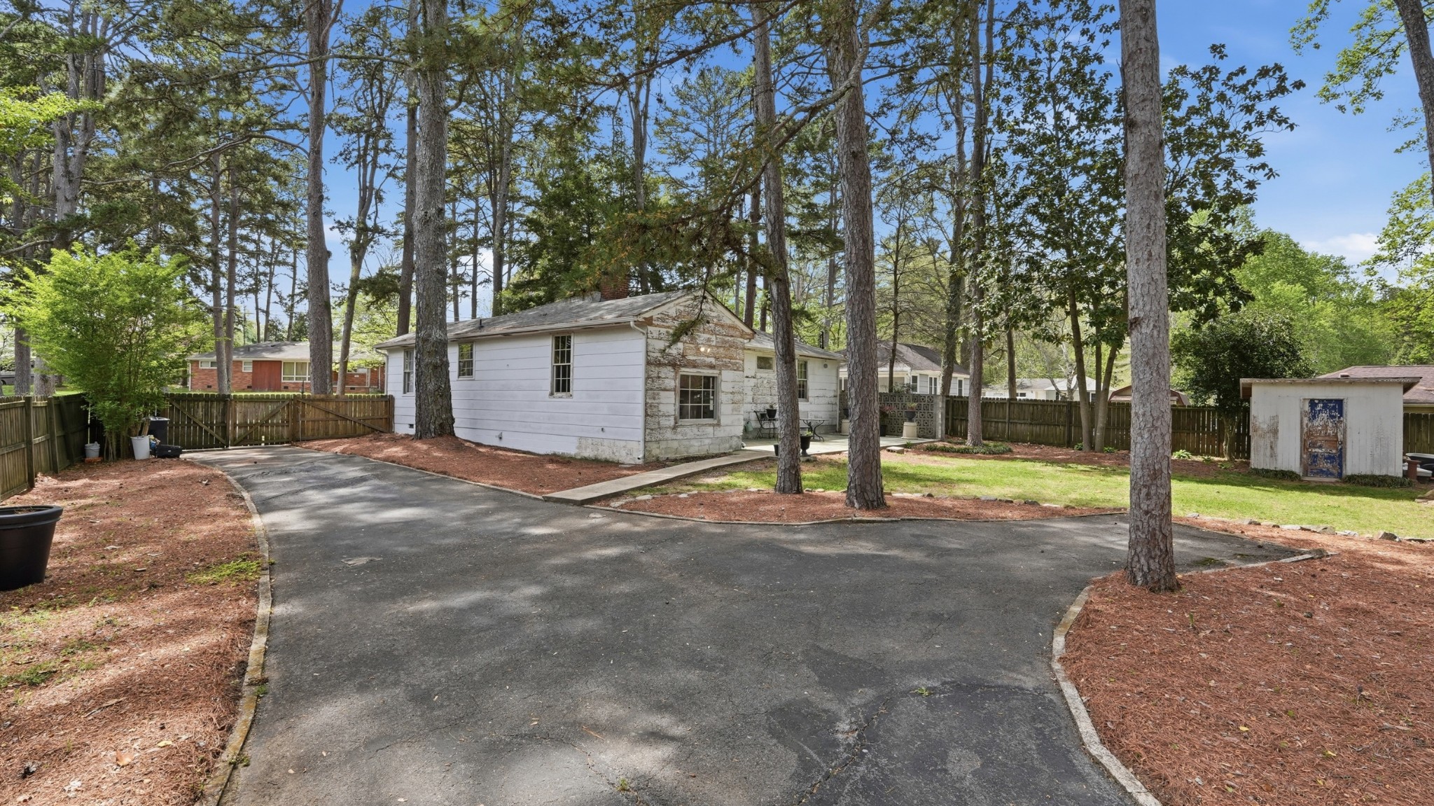 932 Mckellar Drive Tullahoma TN 37388