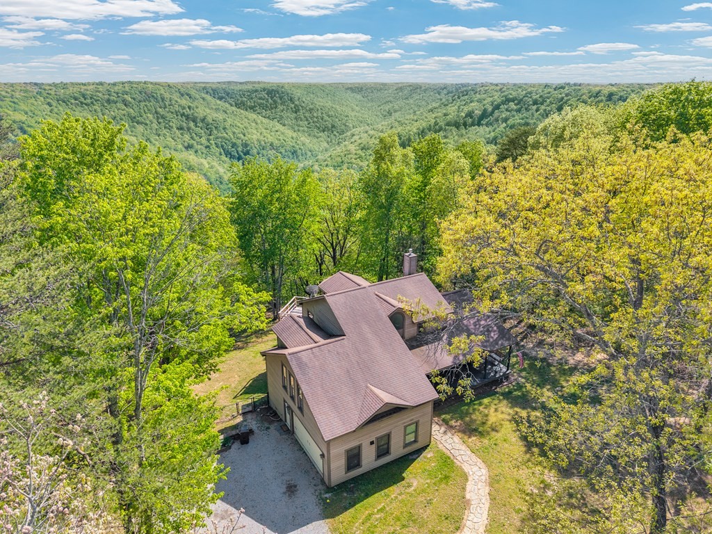 160 Eagles Bluff Circle Spencer TN 38585