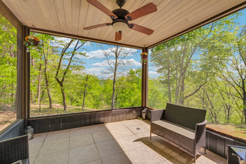 160 Eagles Bluff Circle Spencer TN 38585