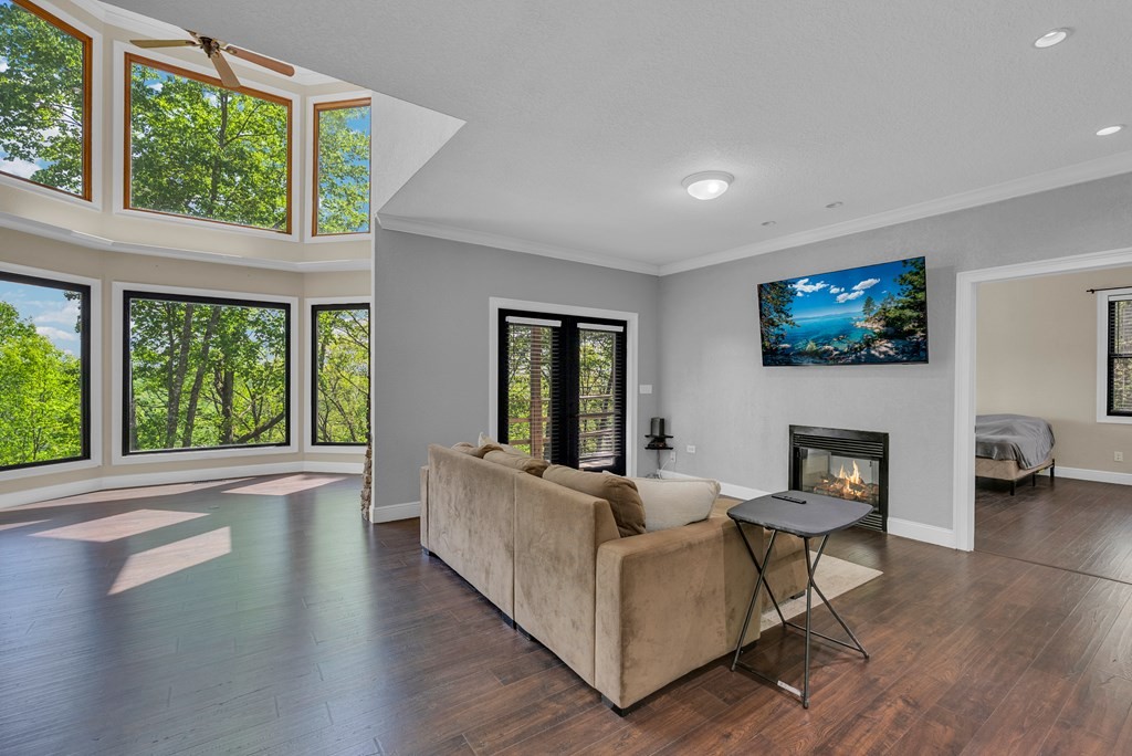 160 Eagles Bluff Circle Spencer TN 38585