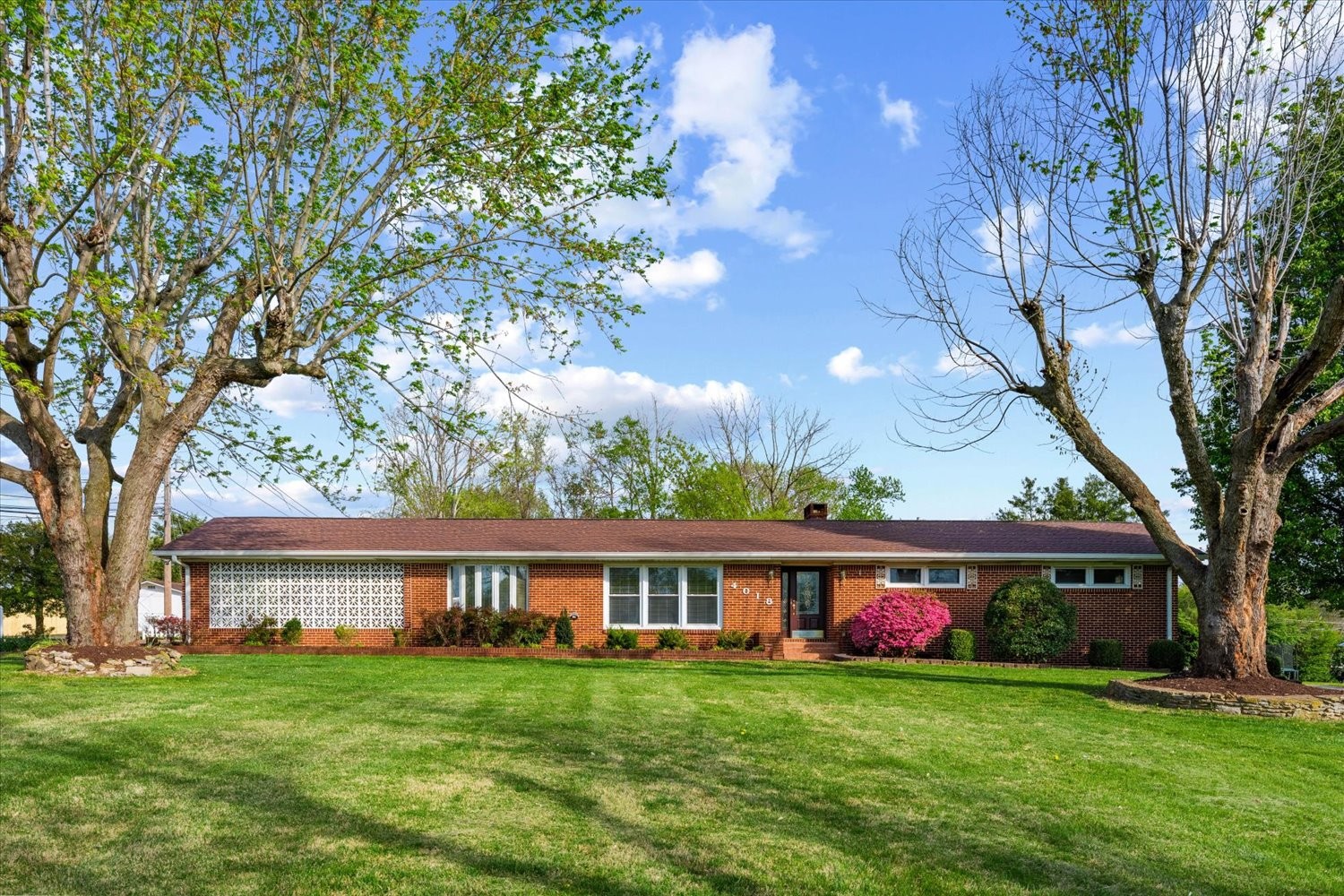 4018 Trotwood Avenue Columbia TN 38401