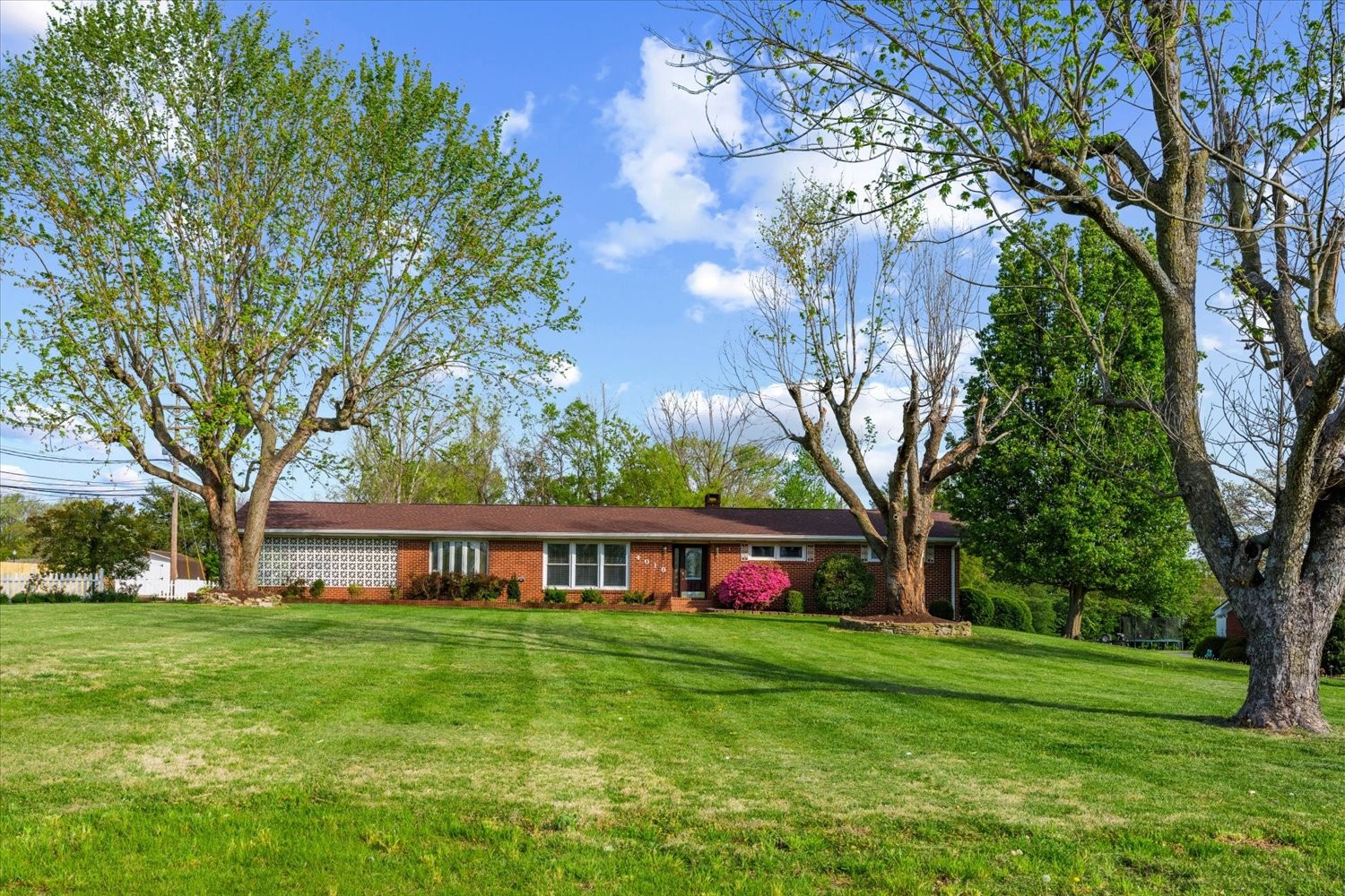 4018 Trotwood Avenue Columbia TN 38401