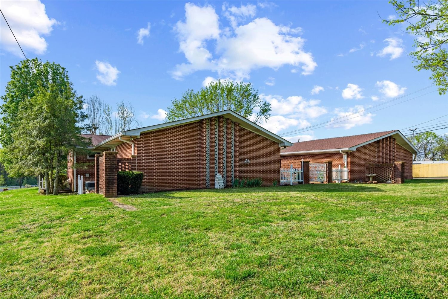 4018 Trotwood Avenue Columbia TN 38401