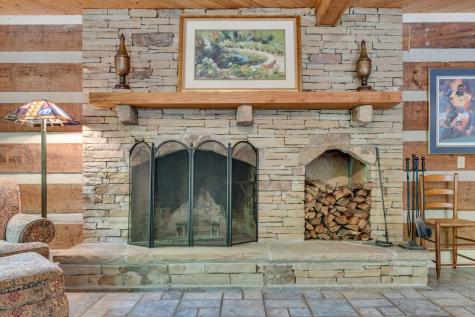 2205 Lakeshore Drive Monteagle TN 37356