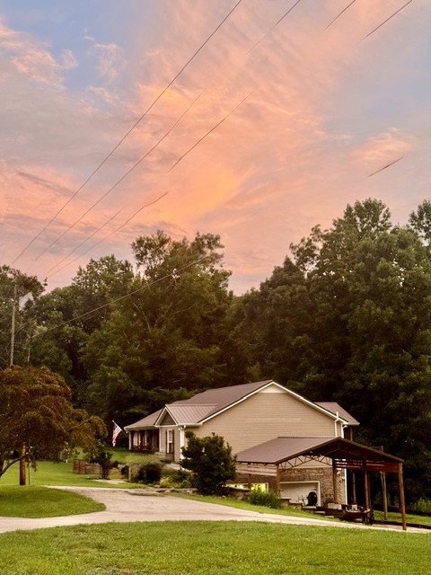 1198 Ed Sanders Road Lynchburg TN 37352