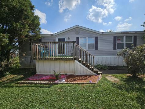 31 Lynwood Circle Clarksville TN 37040