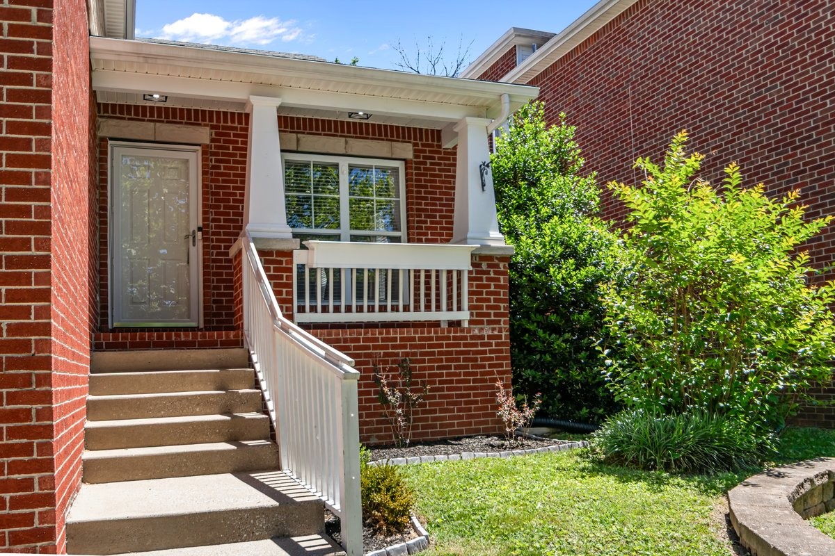 7020 Bridgeport Drive Nashville TN 37221