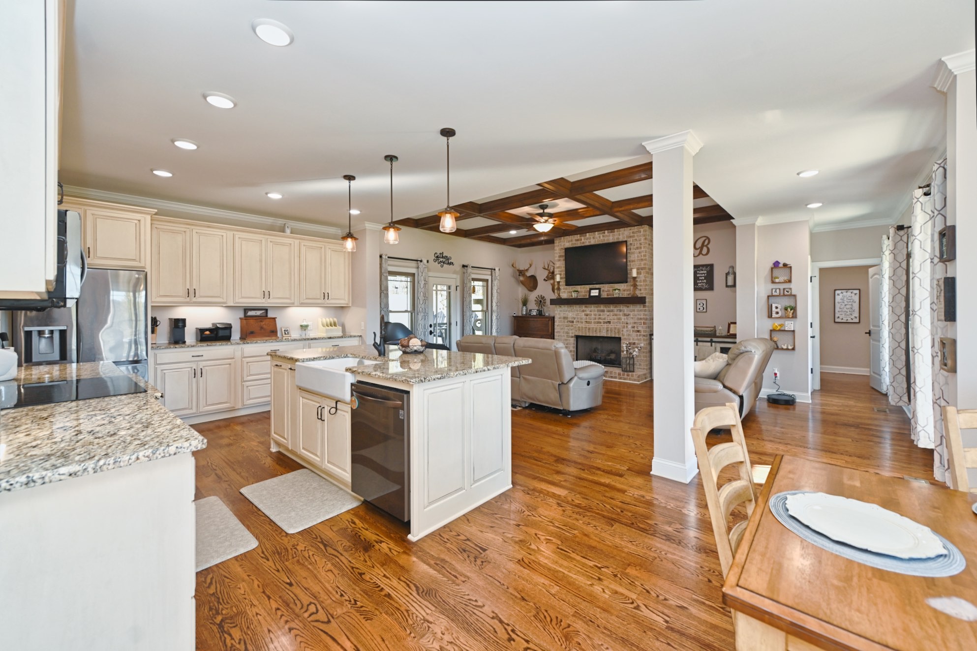 2189 Double Branch Road Columbia TN 38401