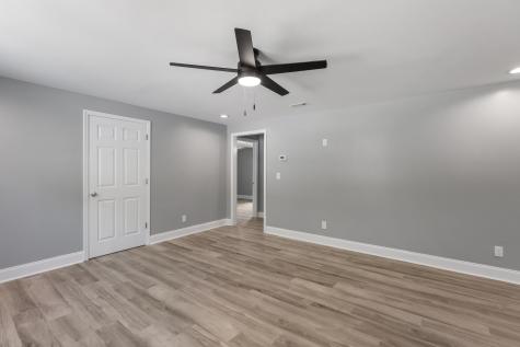 1591 Marsh Creek Road Linden TN 37096