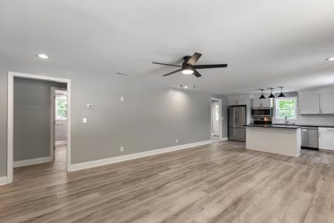 1591 Marsh Creek Road Linden TN 37096