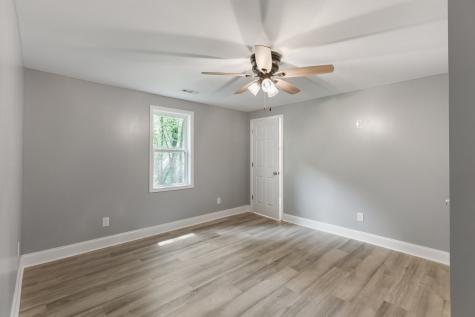 1591 Marsh Creek Road Linden TN 37096