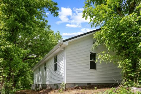 1591 Marsh Creek Road Linden TN 37096