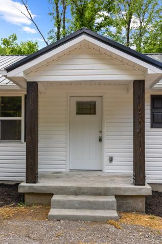 1591 Marsh Creek Road Linden TN 37096