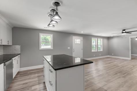 1591 Marsh Creek Road Linden TN 37096