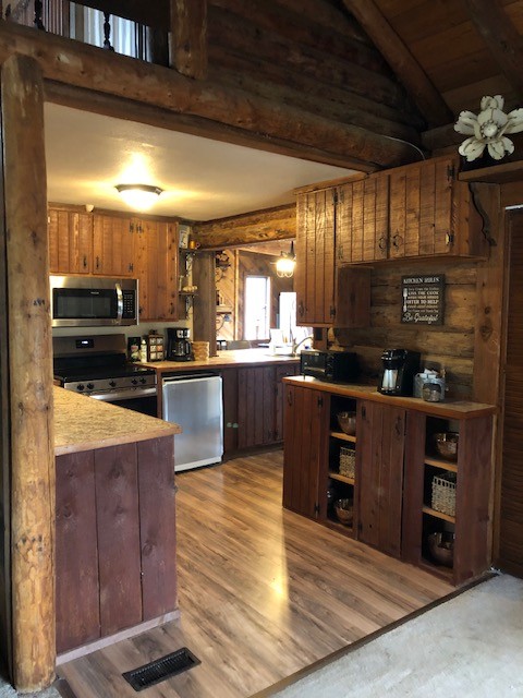 300 Roy Pitt Road Springfield TN 37172