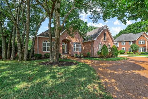 2714 Crazy Horse Murfreesboro TN 37127