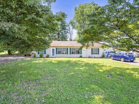 909 Cumberland Street Decherd TN 37324