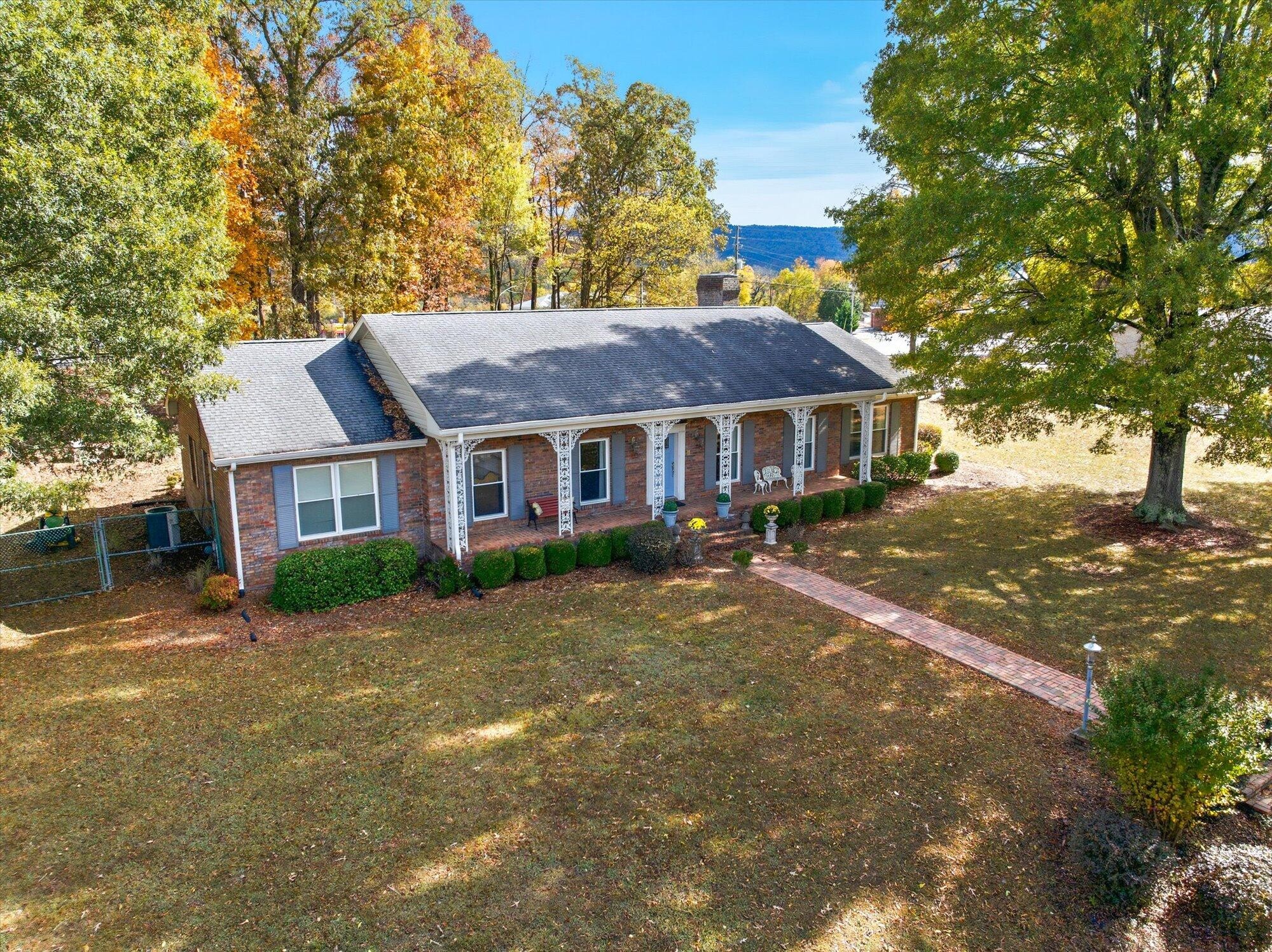 715 Harren Court Etowah TN 37331