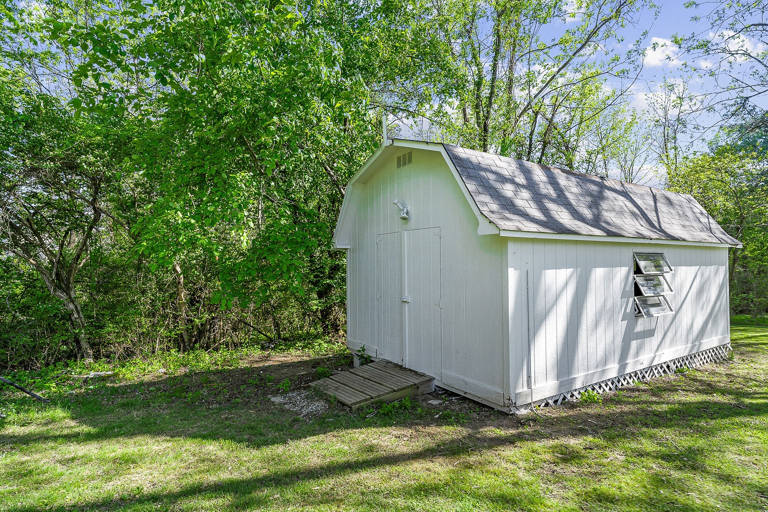 157 Sandra Lane Crossville TN 38555