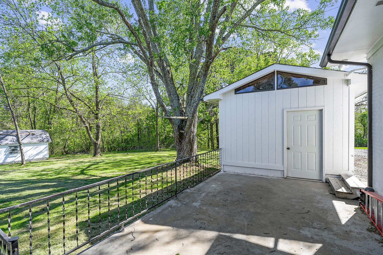 157 Sandra Lane Crossville TN 38555
