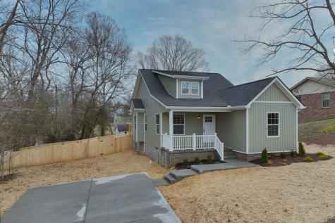 904 W 5th Street Dickson TN 37055