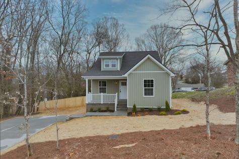 904 W 5th Street Dickson TN 37055