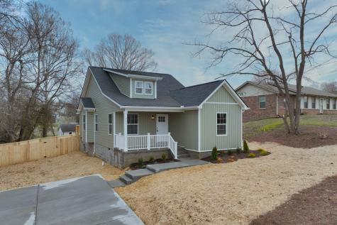 904 W 5th Street Dickson TN 37055